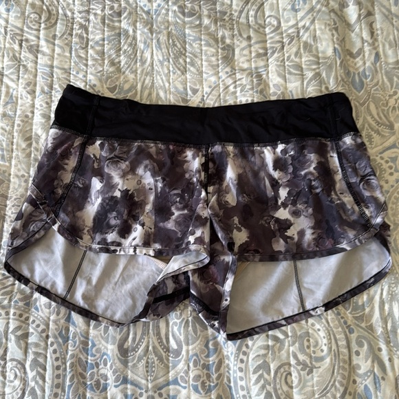 GUC lululemon floral print shorts - Picture 1 of 3